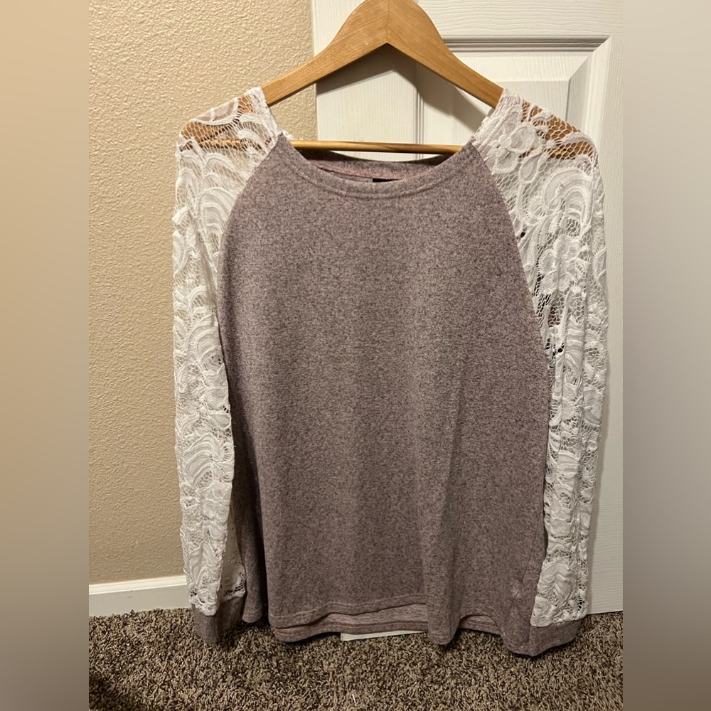 Lace long sleeve top